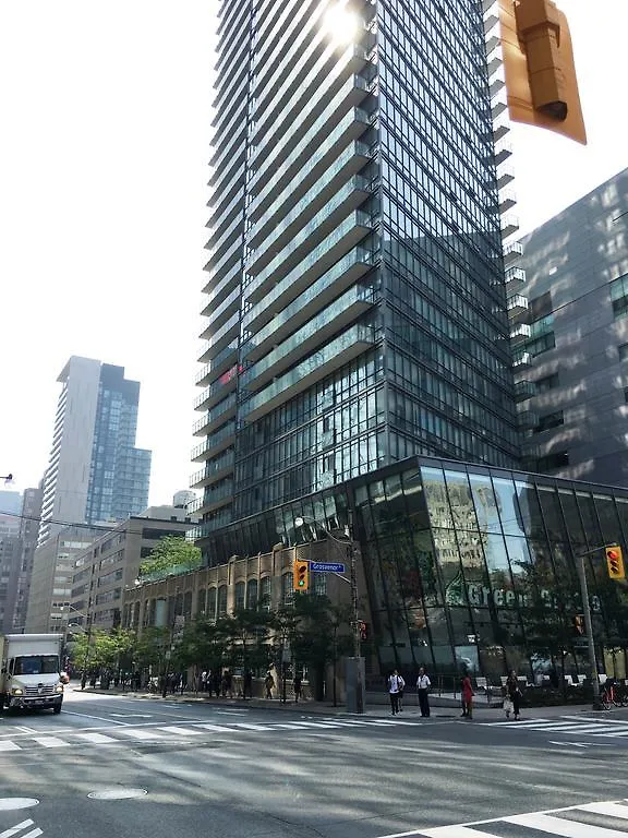 Apartment Canada Suites - 832 Bay St. Toronto
